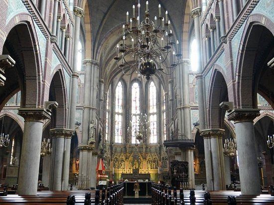 Basiliek van de H. Liduina en Onze-Lieve-Vrouw van de Rozenkrans