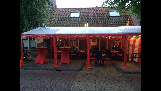 Cafe Restaurant t Slot