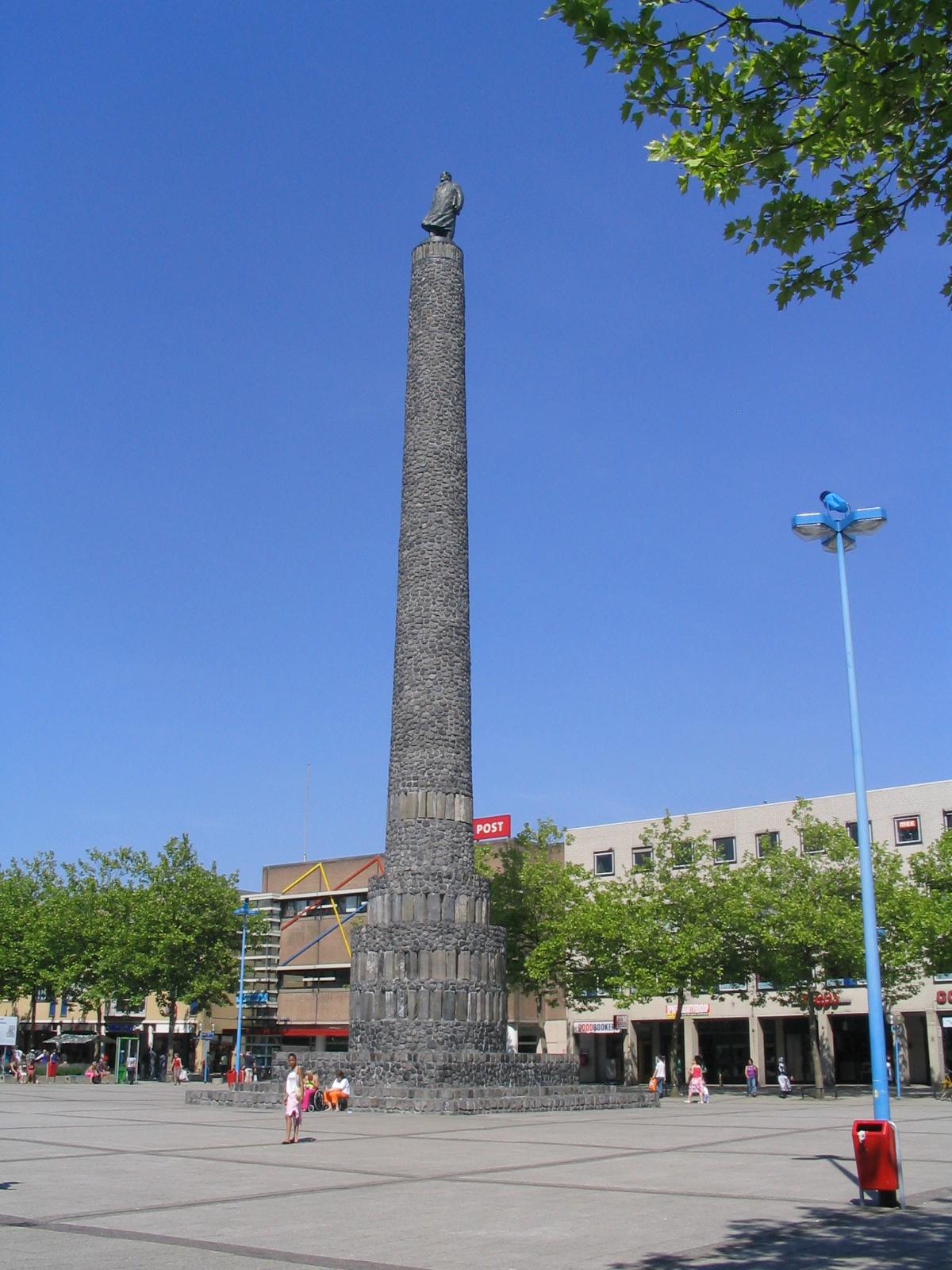 Lely's Column