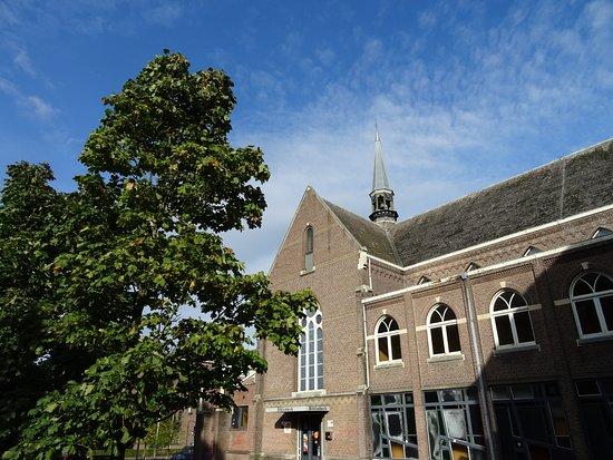 Bibliotheek VANnU Oudenbosch