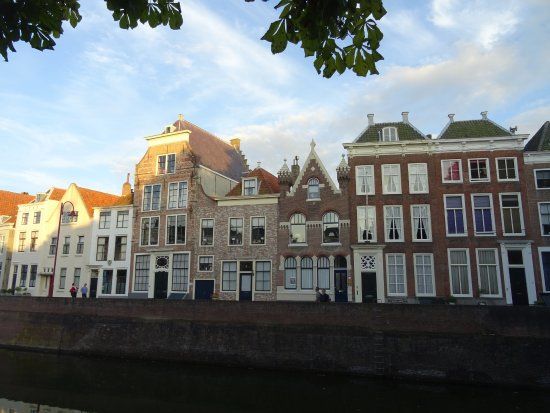 de Graanbeurs Middelburg-Podio del Mondo per l'arte
