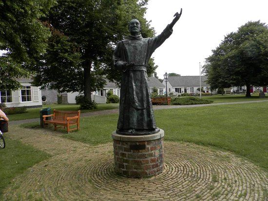 Statue "de Schiere Monnik"