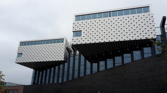 de Kunsthal KAdE