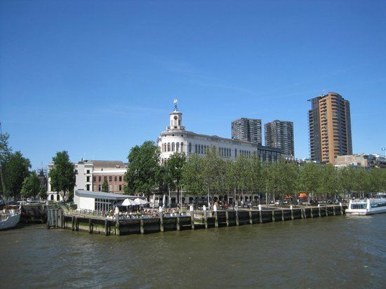 der Fährhafen